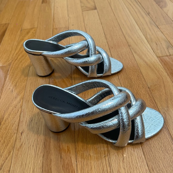 REBECCA MINKOFF SILVER PUFF SANDALS IN SIZE 7 - Picture 6 of 8